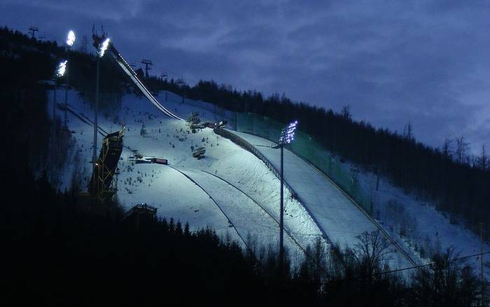 Harrachov stále táhne. Přijeďte i vy do Ski areálu Harrachov – Čertova hora