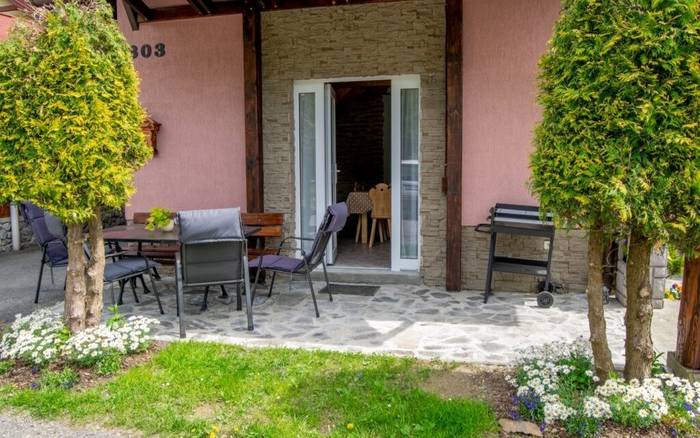 Apartmán A - Hnedý apartmánový dom