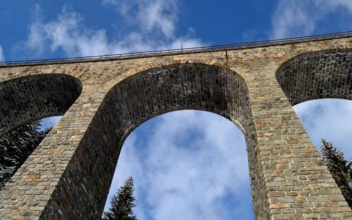 Pod viaduktom
