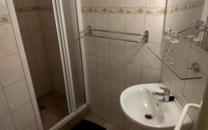 Třílůžkový pokoj s vlastní koupelnou