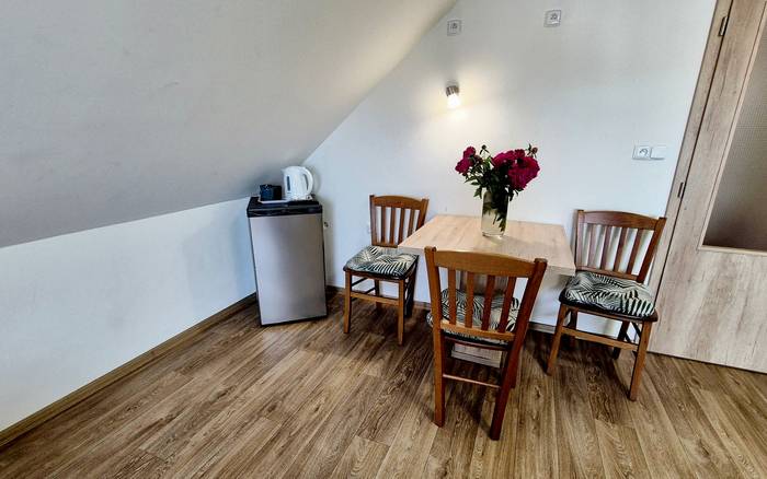 13. Pokoj pro dvě až tři osoby, první patro