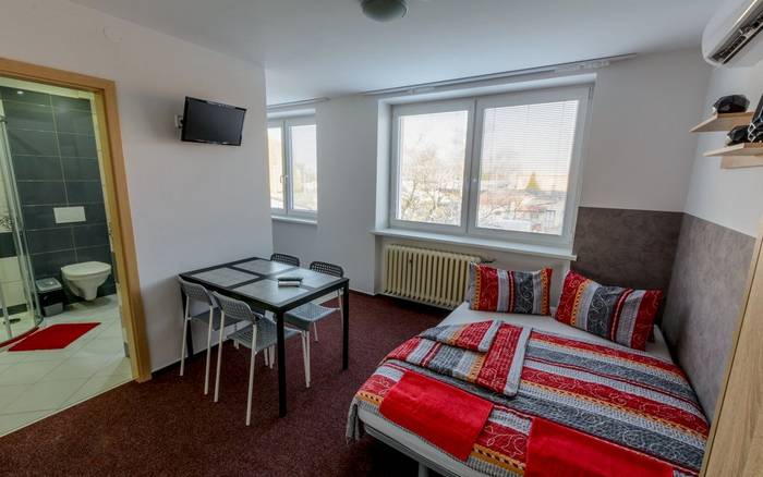 Apartmán s 1 ložnicí - dvůr