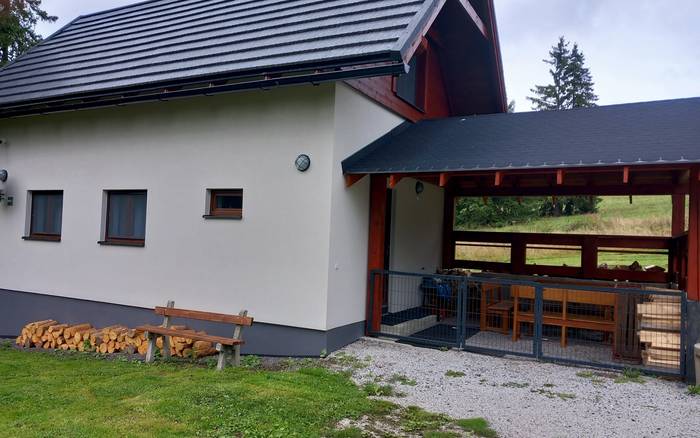 Хата під Криванем