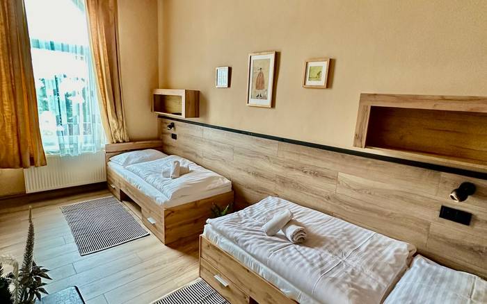 Dvojlôžková izba single bed