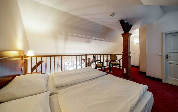 Rodinné dvoupodlažní apartmá s kuchyňkou