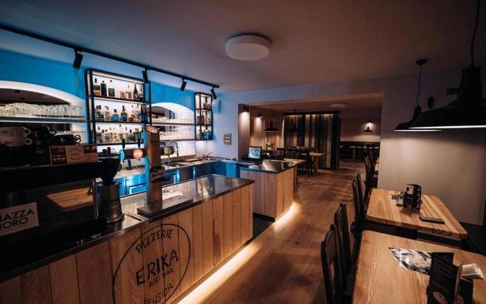 Restaurace