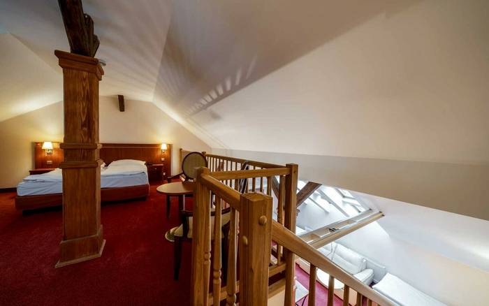 Dvoupodlažní apartmán s kuchyňkou