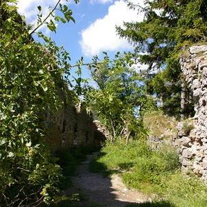 Castle Vršatec