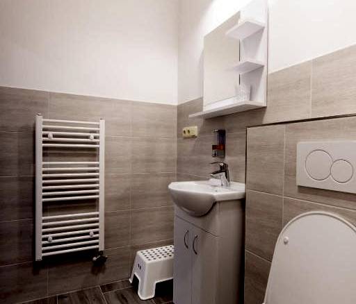 Čtyřlůžkový apartmán s palandou a přistýlkou č. 2