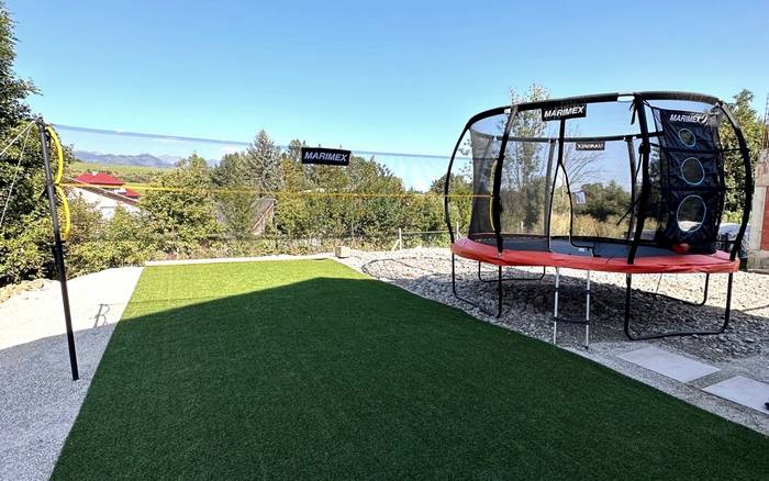 Trampolína