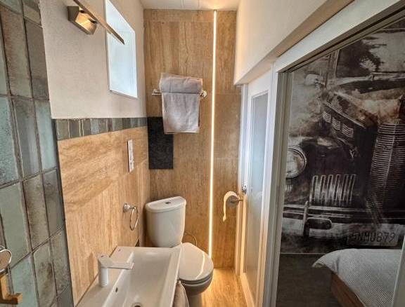 Dvojlôžková izba Deluxe so sprchovacím kútom