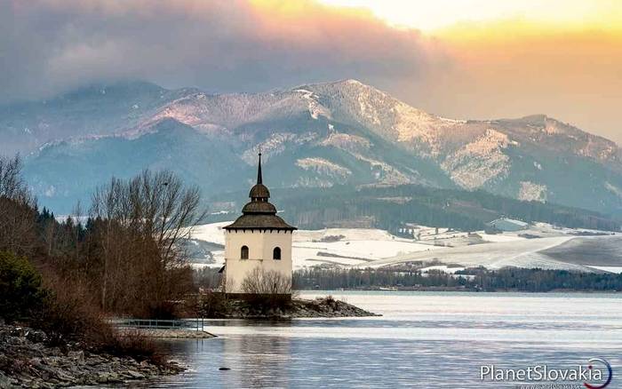 Дерев'яний котедж Perun