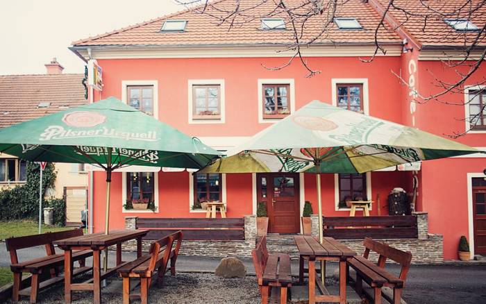 Cafe-Pizza Pod Kostelem