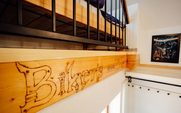 Котедж та апартаменти Bikers house