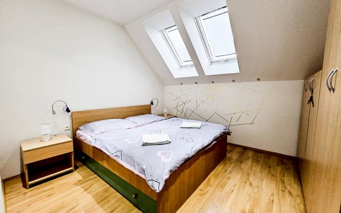 Apartman spálňa