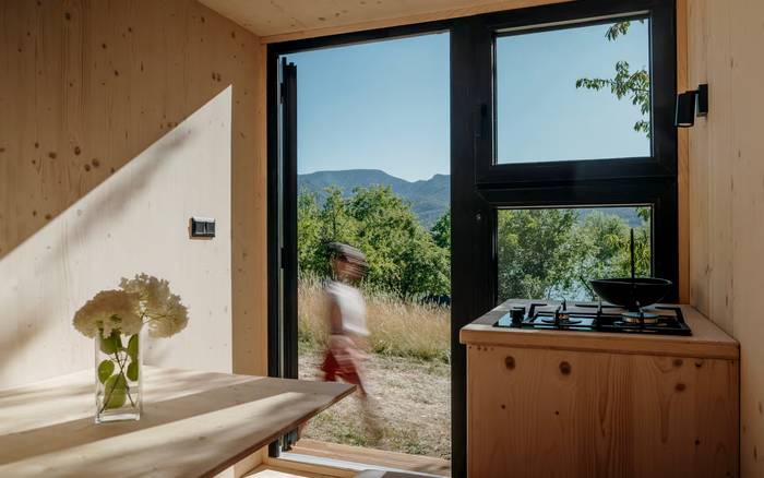 AIVA Glamping SHORE