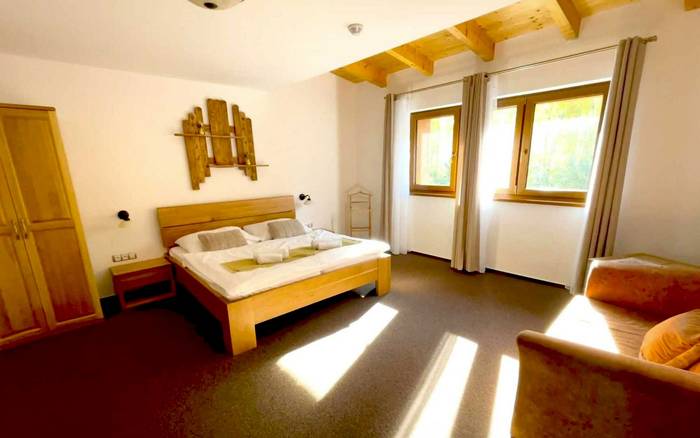 Dvoulůžkový pokoj s přistýlkou Standard