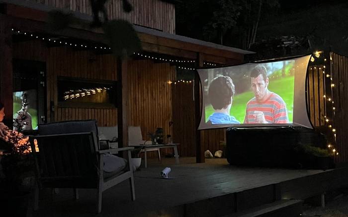 Letné kino pod hviezdami