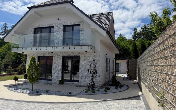 Вила White Stone