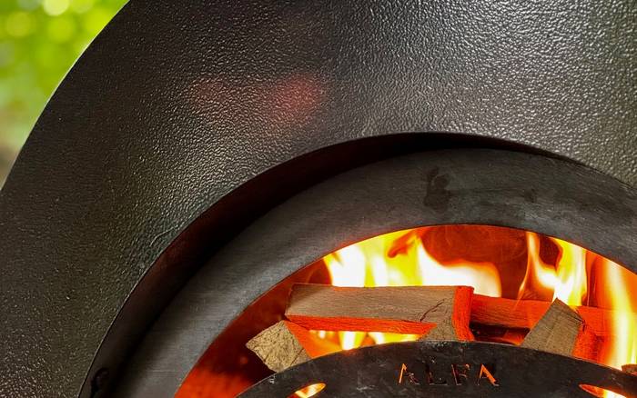 Pizza pec na Neapolskui pizzu