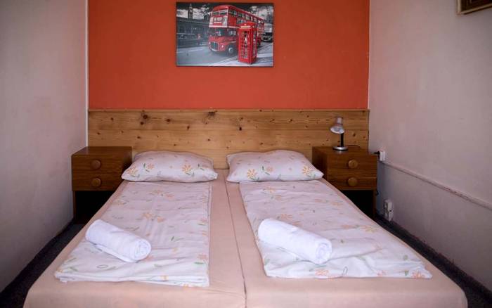 Apatmán se dvěmi ložnicemi