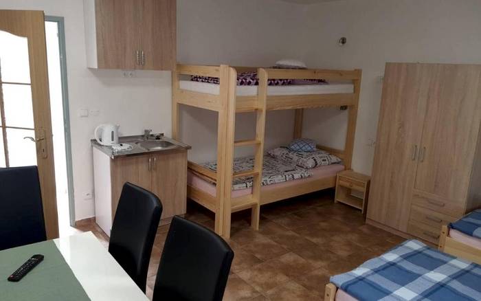 C - Čtyřlůžkový pokoj