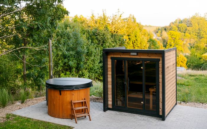 Koupací káď, sauna