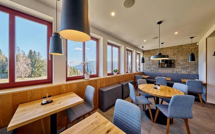 Restaurace