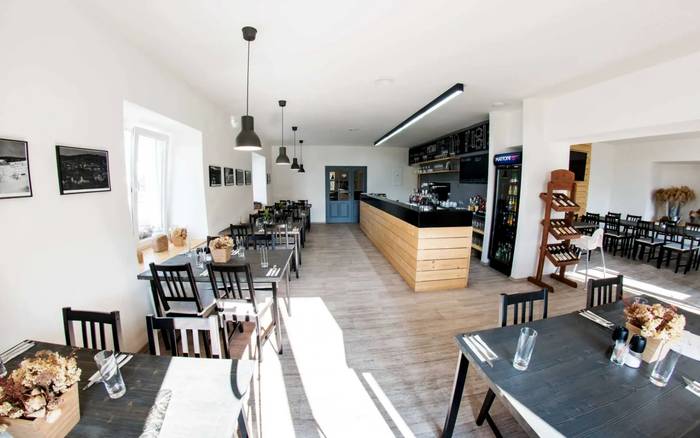 Restaurace