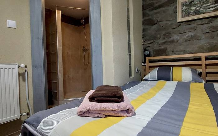 Apartmán č.1 - spálňa 1 + sprchový kút  aj wc 