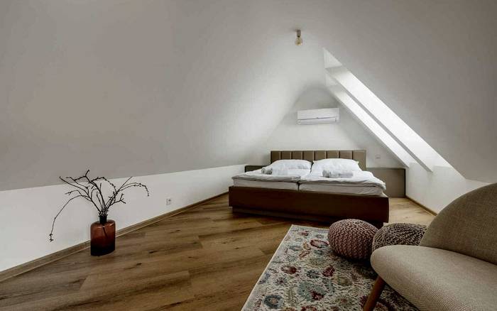 Šestilůžkový dvoupodlažní apartmán