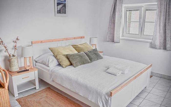 Apartmán s 2 spálňami a výhľadom na vodu