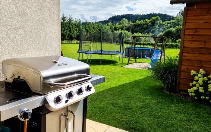 Terasa s posedením a grilom