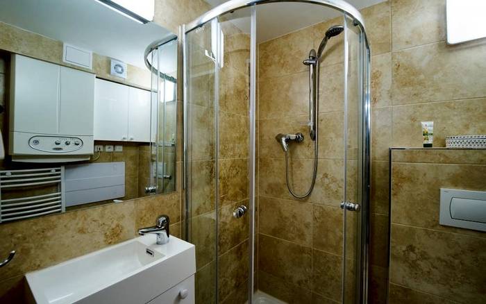 Nice, dvoulůžkový samostatný domeček s terasou