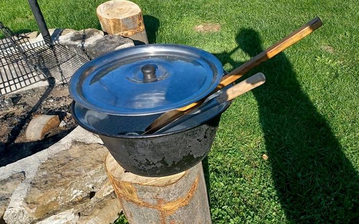 2x kotlík 30L a 50L