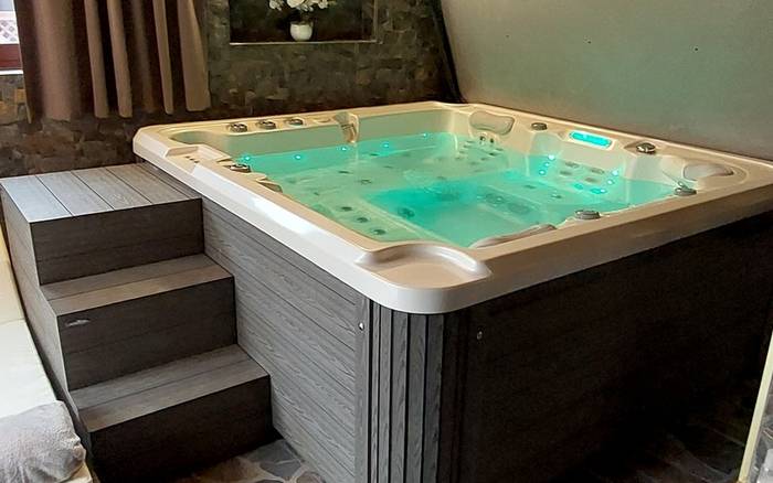 Jacuzzi