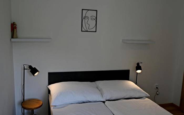 Apartmán U Lesa s výhledem do zahrady 4+2