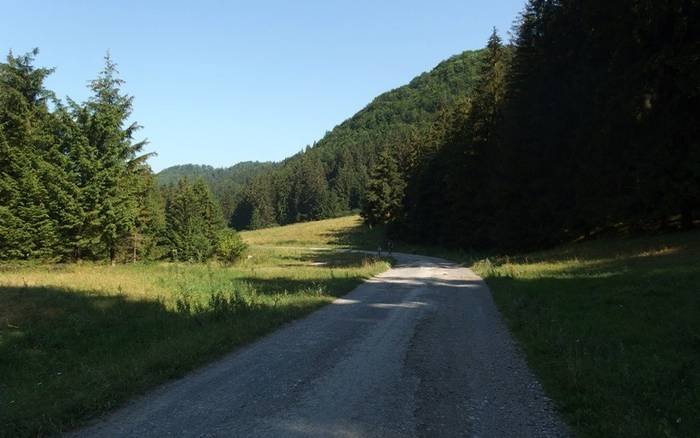 S deťmi na bicykloch Belianskou dolinou