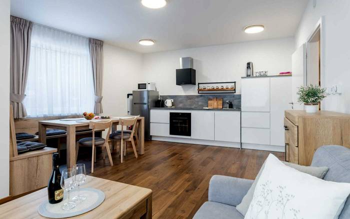 2.18 Apartmán se dvěma ložnicemi a balkonem