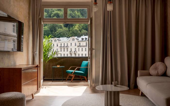Limewash Apartments Karlsbad Balcony