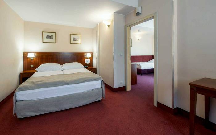 DeLuxe suite s balkonem a přistýlkou