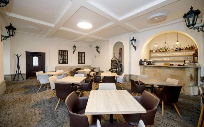 Restaurace