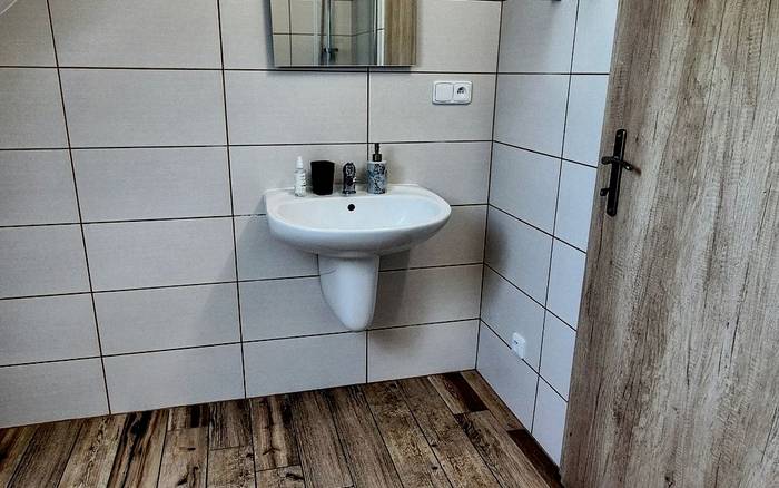 13. Pokoj pro dvě až tři osoby, první patro