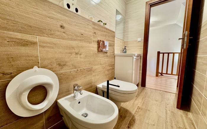 WC hore
