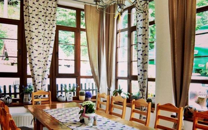 Restaurace