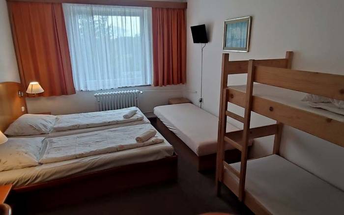 Pětilůžkový pokoj s palandou