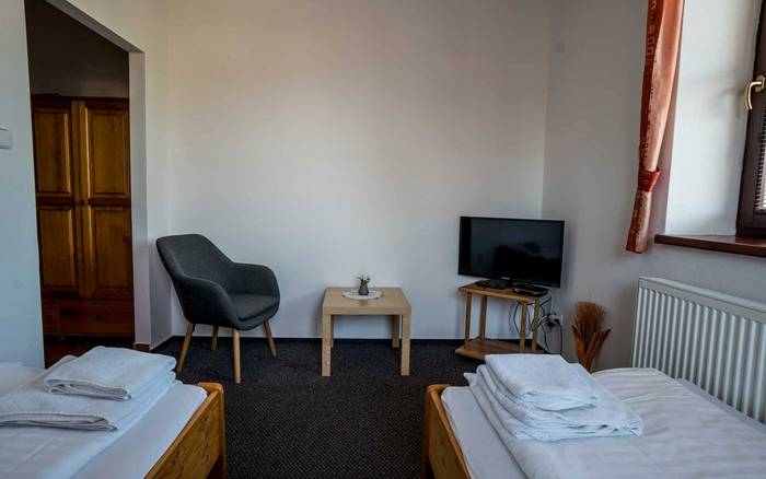 Dvoulůžkový pokoj Standard s oddělenými postelemi a přistýlkou