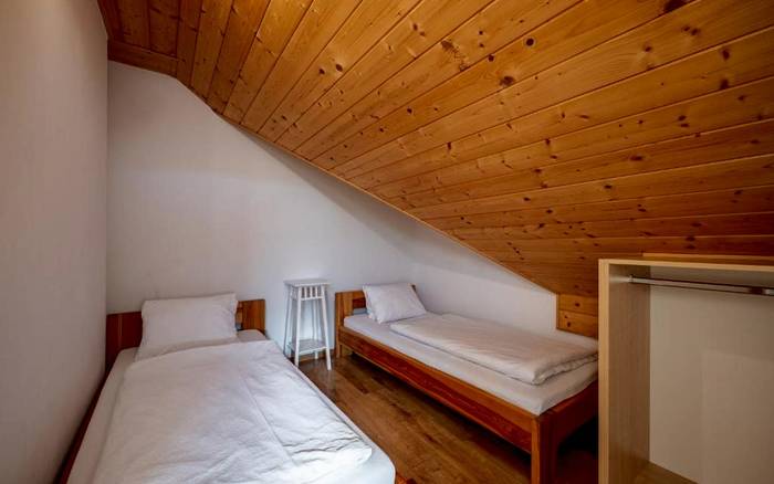 Podkrovný apartmán s dvomi spálňami