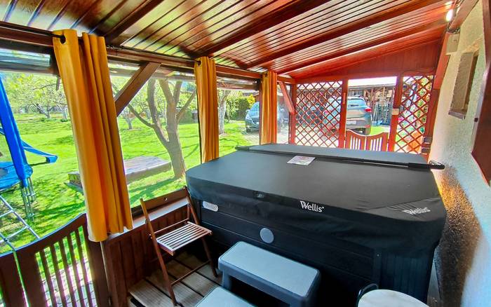 Jacuzzi
