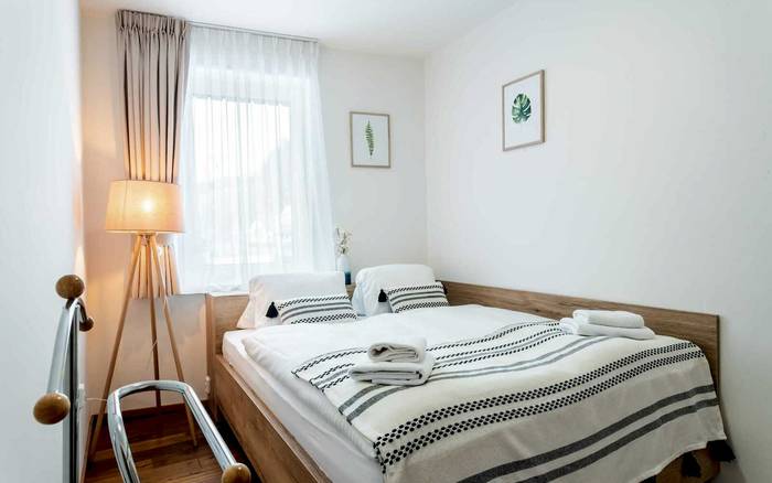 2.18 Apartmán se dvěma ložnicemi a balkonem